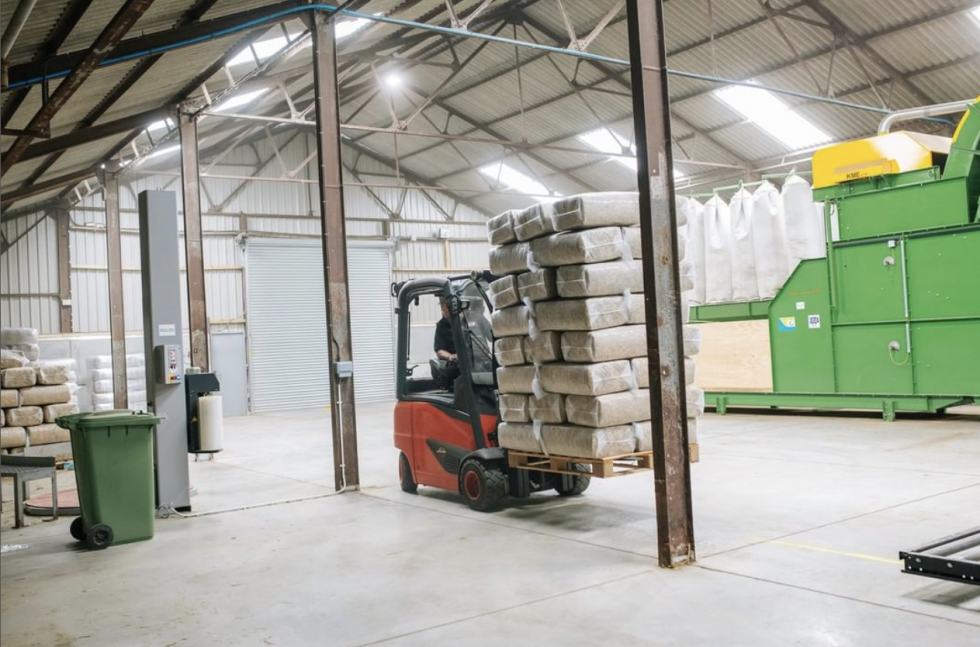 Bulk Straw for the Construction Sector Baled